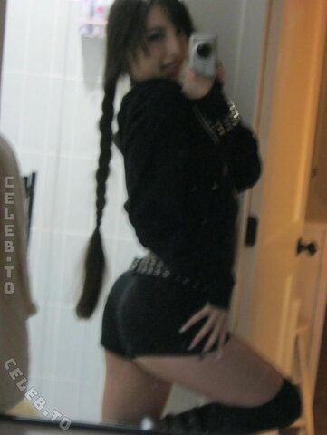 beebee nude photo 102
