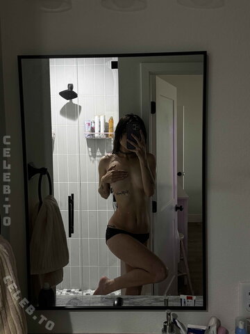 beebee nude photo 79