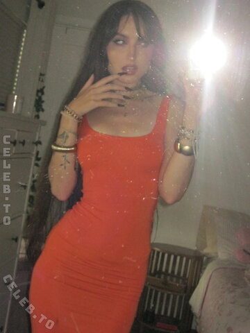 beebee nude photo 42