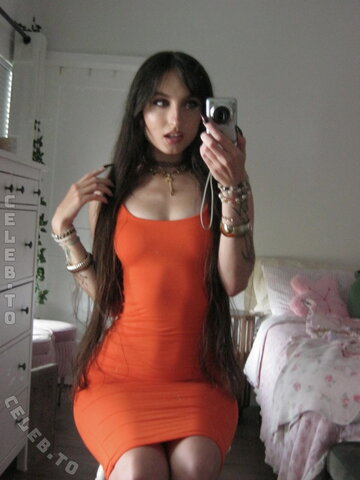 beebee nude photo 33