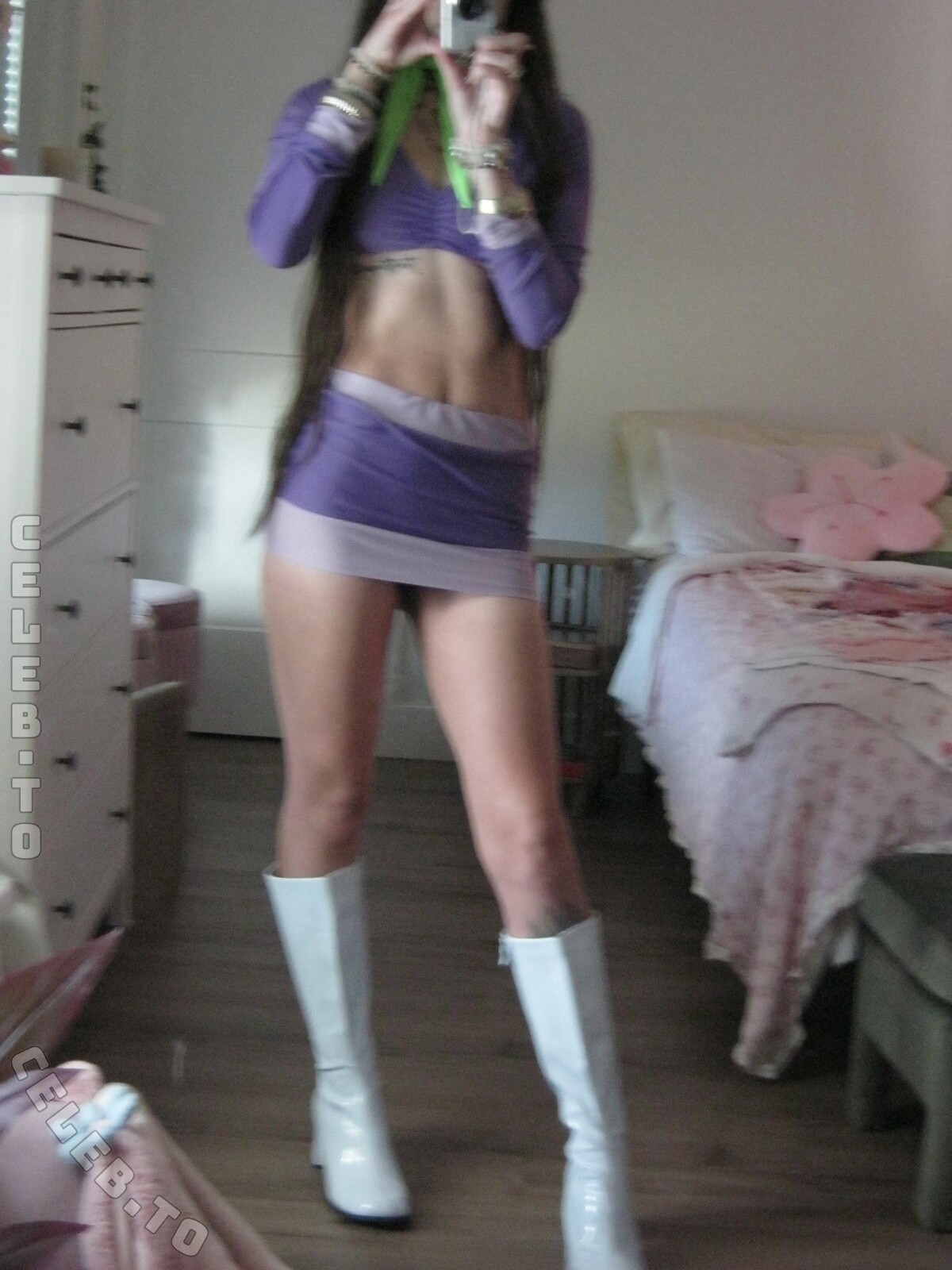beebee nude photo 2