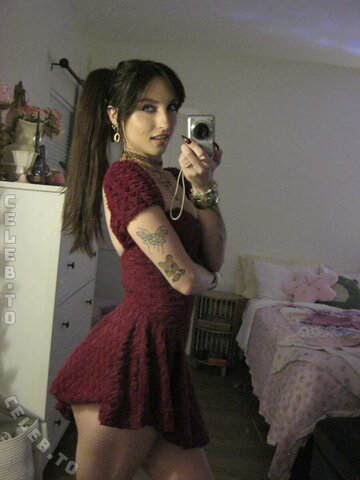 beebee nude photo 105