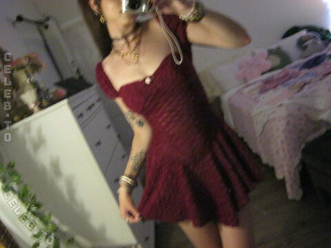 beebee nude photo 104