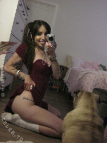 beebee nude photo 86