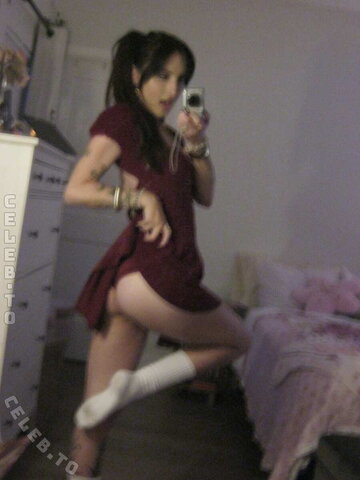 beebee nude photo 67