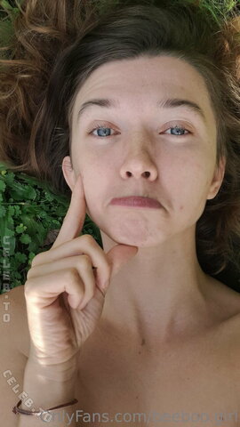 Beeboogirl nude photo 15