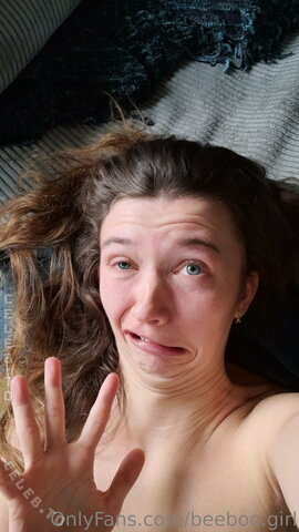 Beeboogirl nude photo 7
