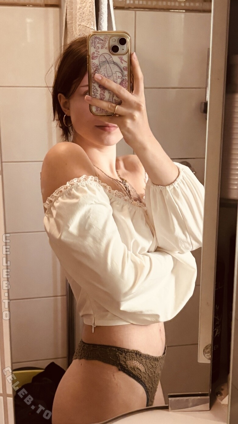 Beepbaapbu nude photo 17