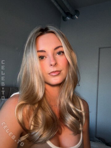 Beez Asmr nude photo 2