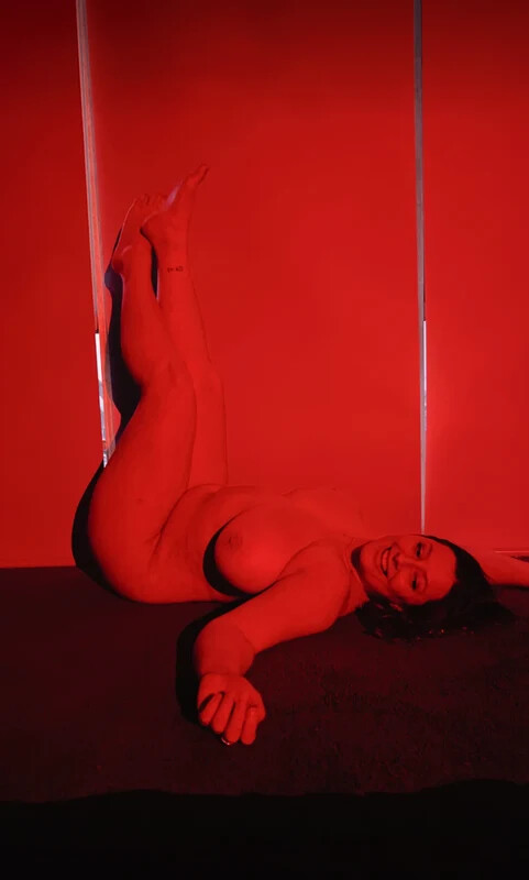Bel Larcombe slice_of_salami_ nude photo 7