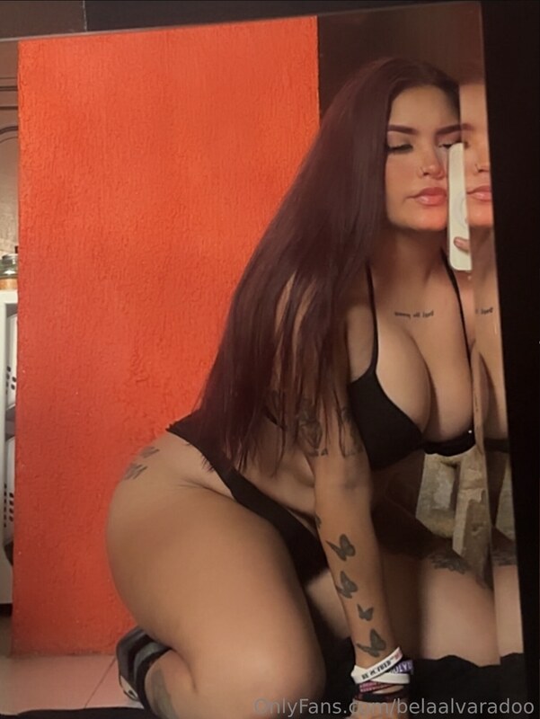belaalvaradoo nude photo 10
