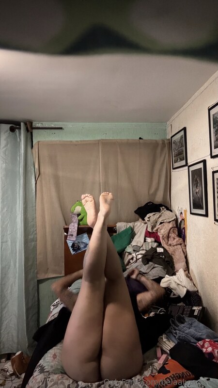 belaalvaradoo nude photo 18