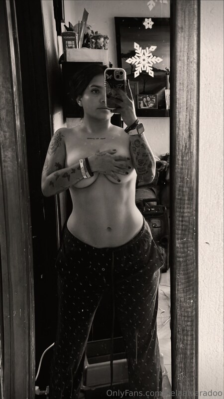 belaalvaradoo nude photo 23