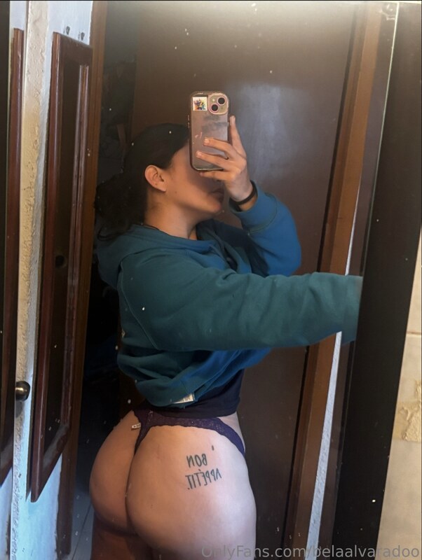 belaalvaradoo nude photo 26