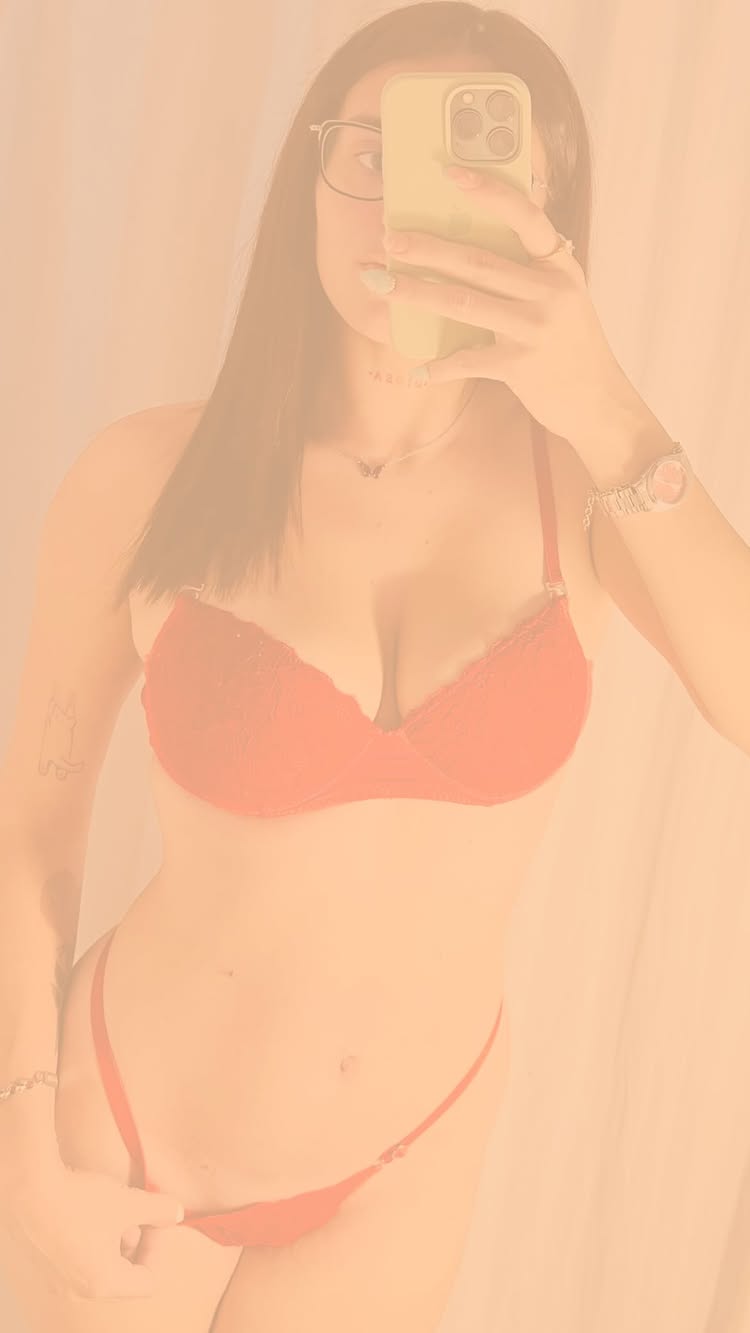 Belen Corvalán nude photo 1