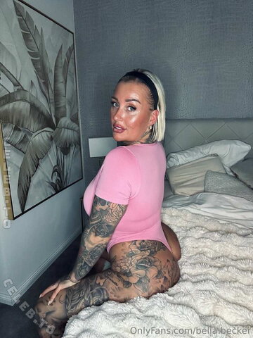 Bella Becker nude photo 5