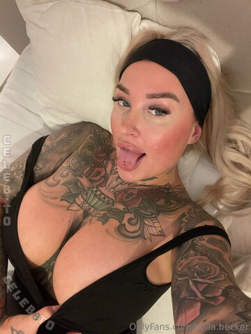 Bella Becker nude photo 3