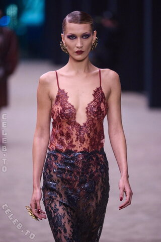 Bella Hadid photo 4