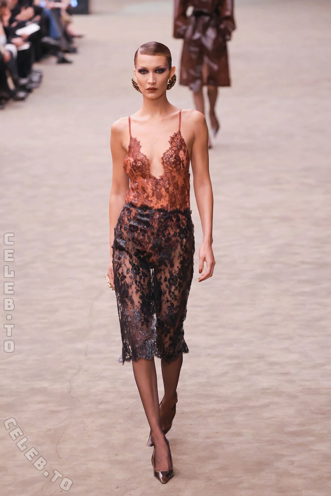 Bella Hadid nude photo 15
