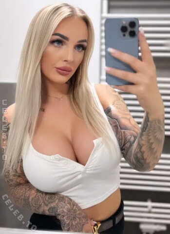 Bella Janice nude photo 7