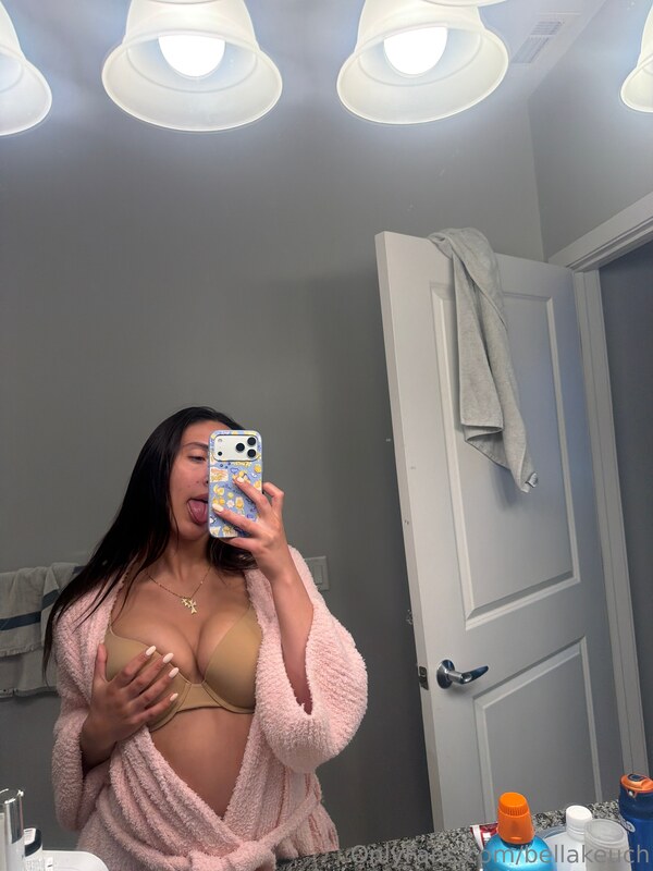 bella keuch nude photo 30