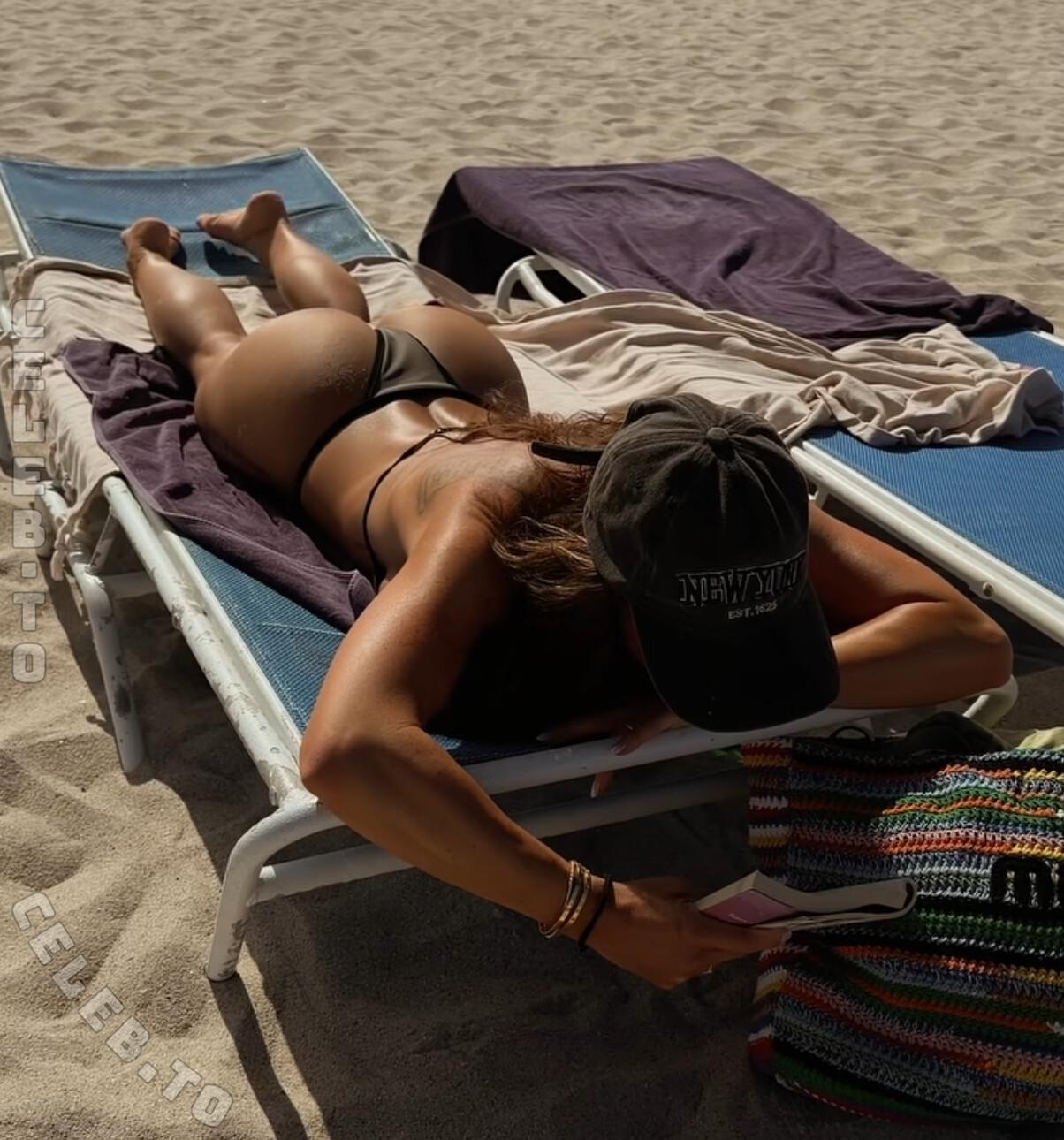 Bella Kraus nude photo 1