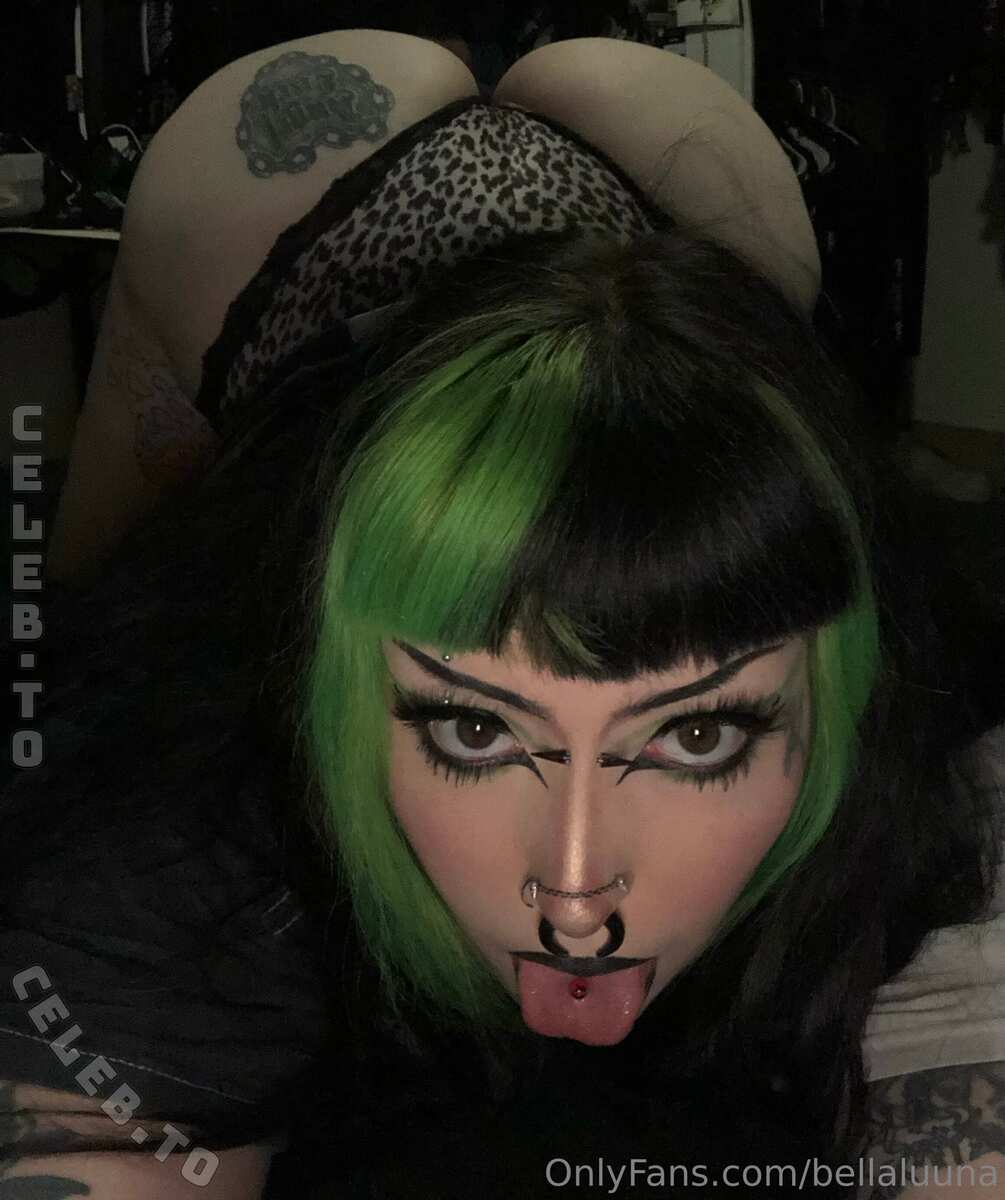 Bella Luna nude photo 3
