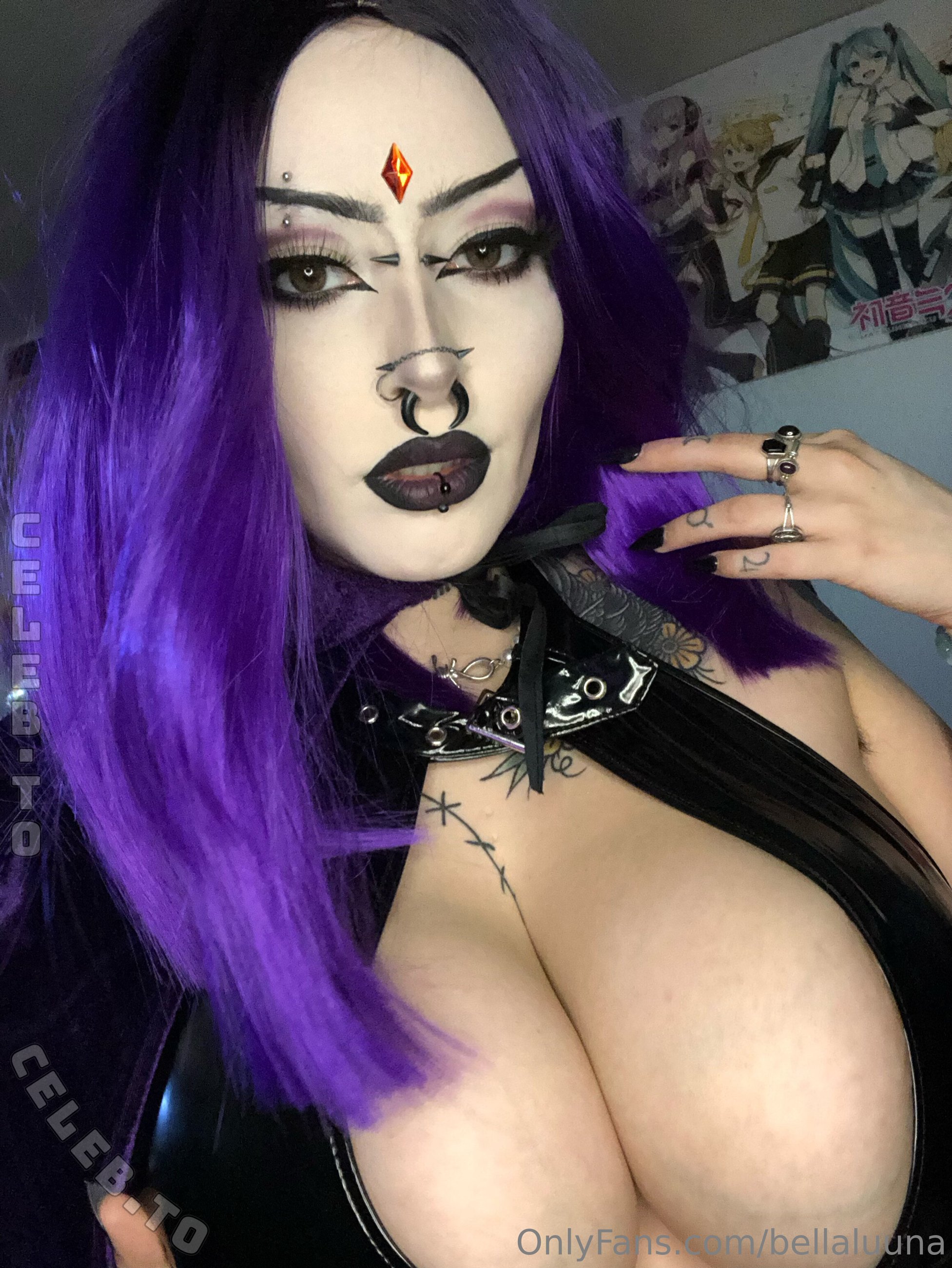 Bella Luna nude photo 7