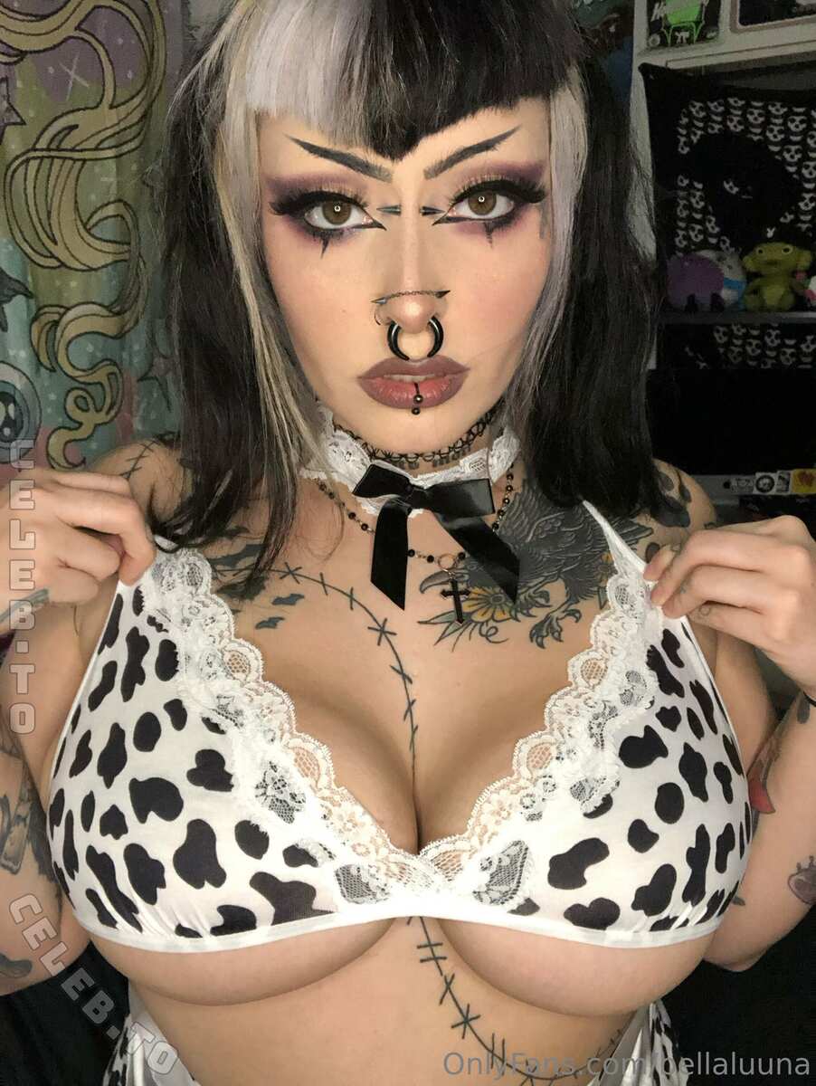 Bella Luna nude photo 6