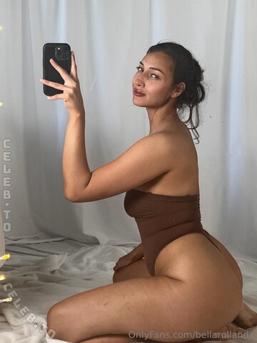 Bella Rolland photo 2