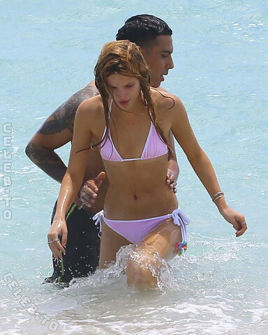 Bella Thorne nude photo 6