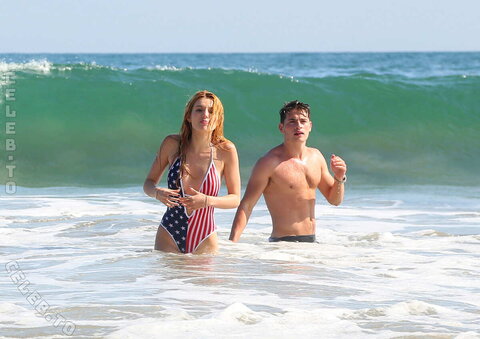 Bella Thorne nude photo 59