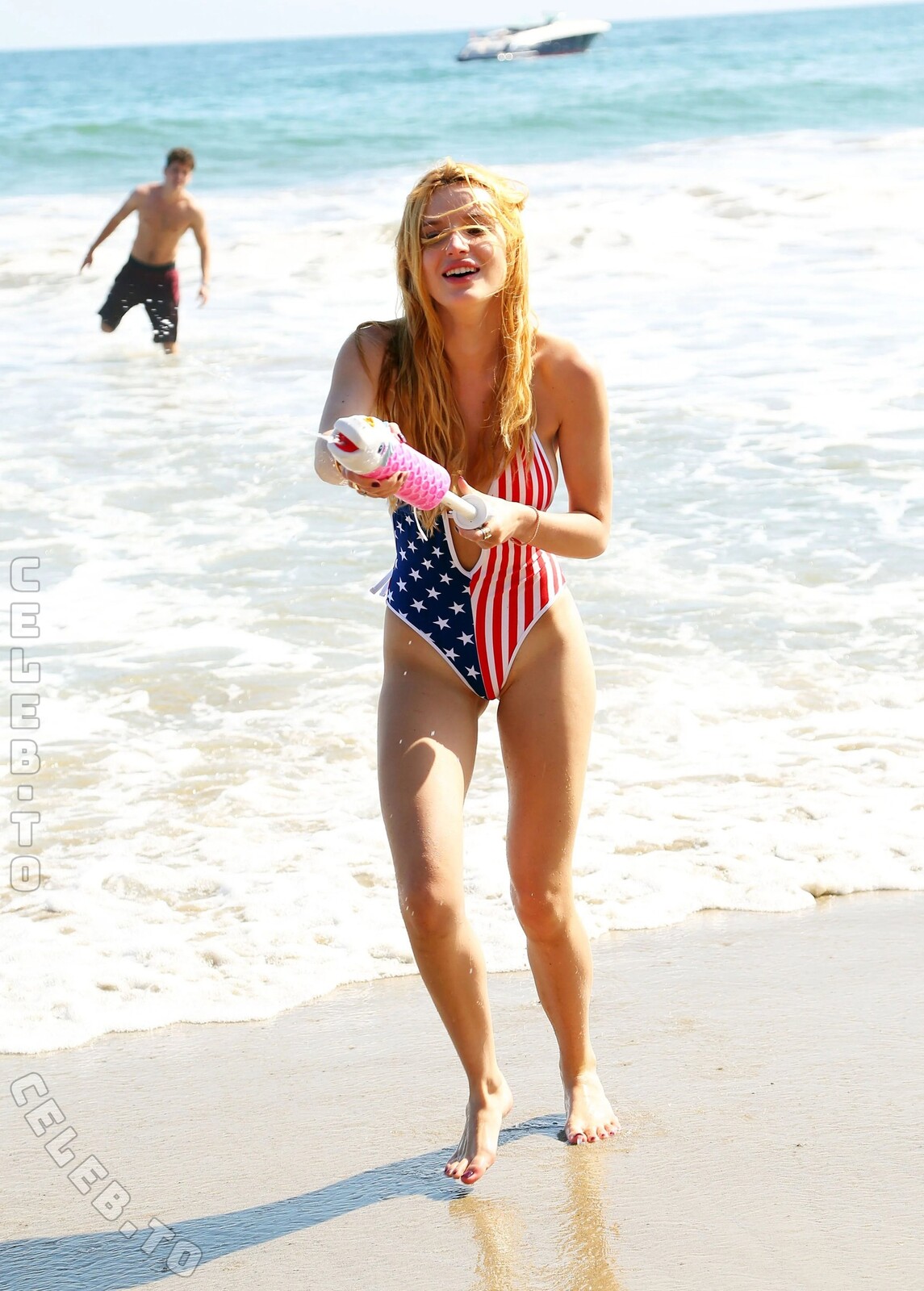 Bella Thorne nude photo 6