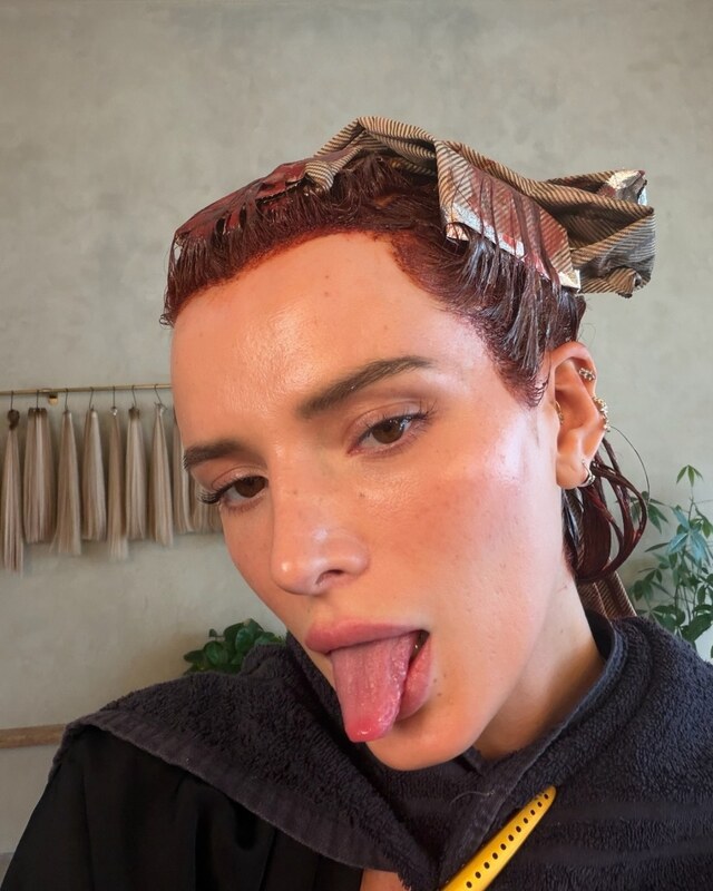Bella Thorne nude photo 8