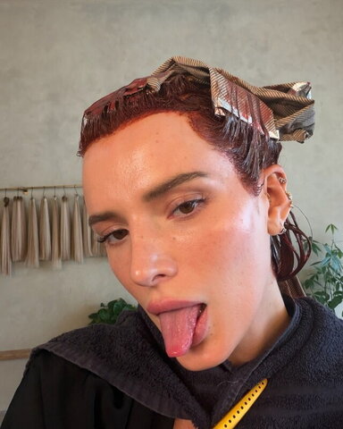 Bella Thorne nude photo 25