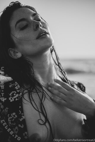 Bellatrixortreat nude photo 4