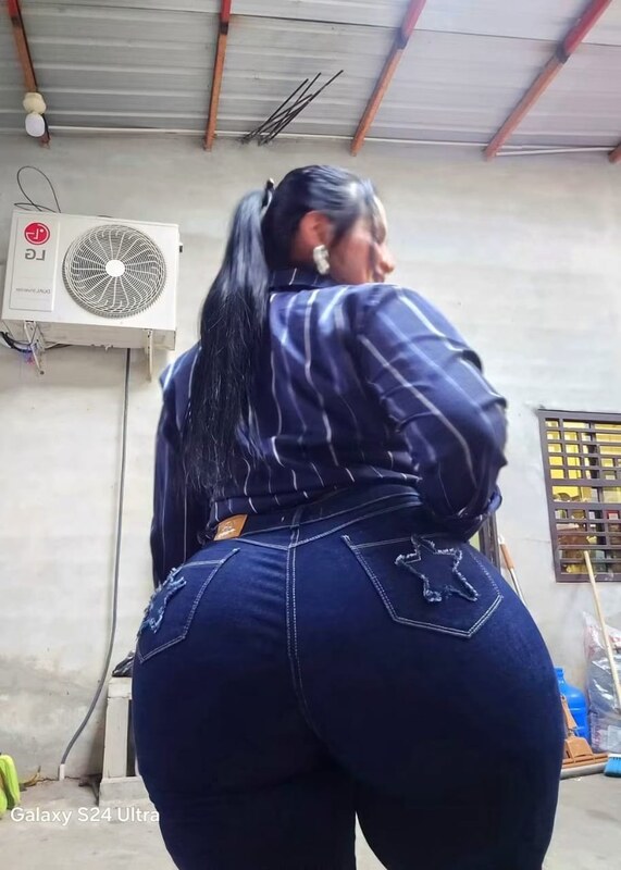 Bellisima_32 nude photo 2