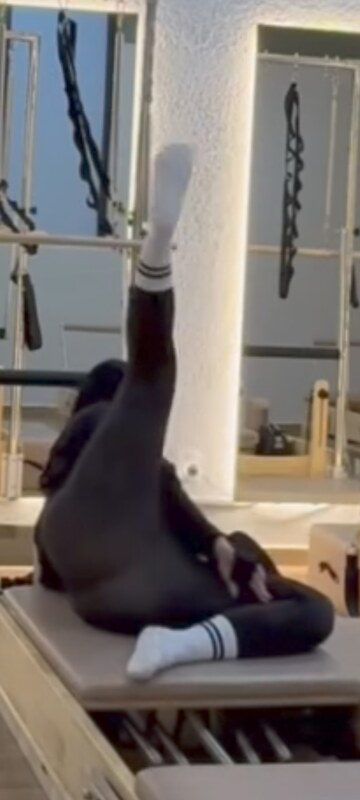 Benhumea nude photo 13