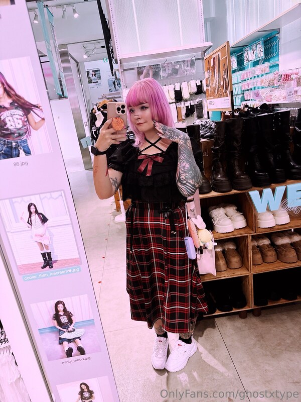 Bepcosplays nude photo 15
