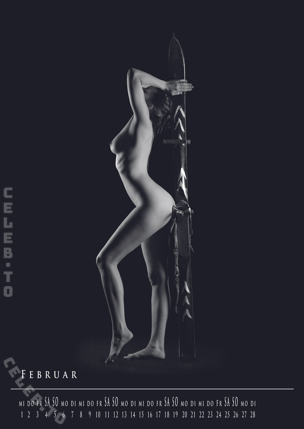 Bergretterinnen-Kalender nude photo 3