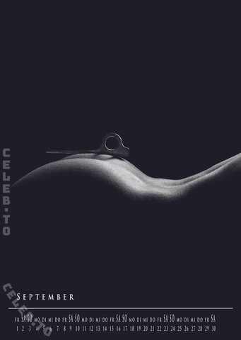 Bergretterinnen-Kalender nude photo 19