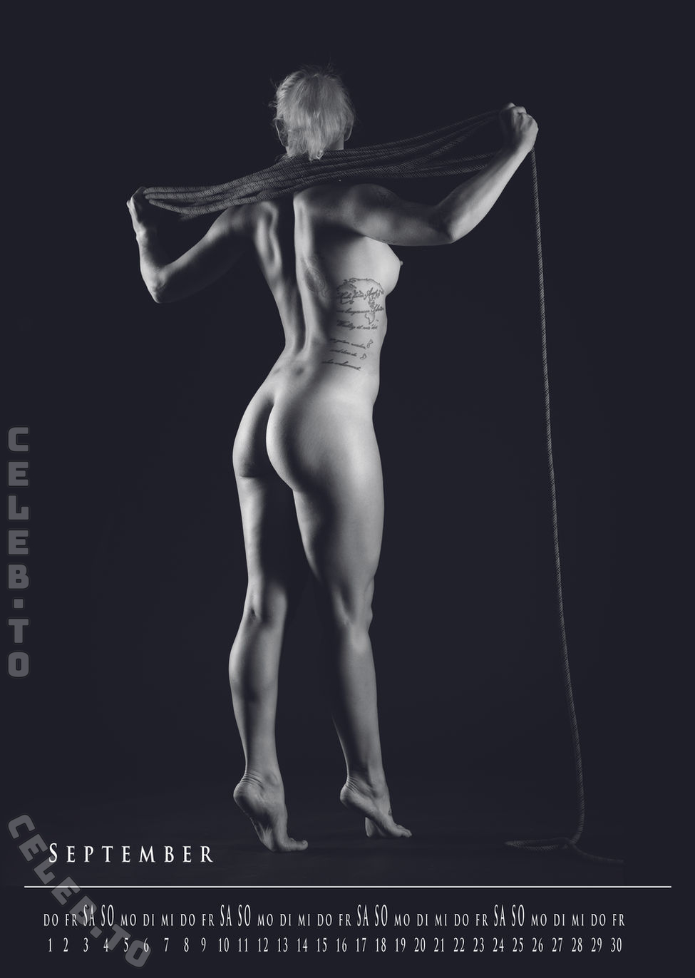 Bergretterinnen-Kalender nude photo 4