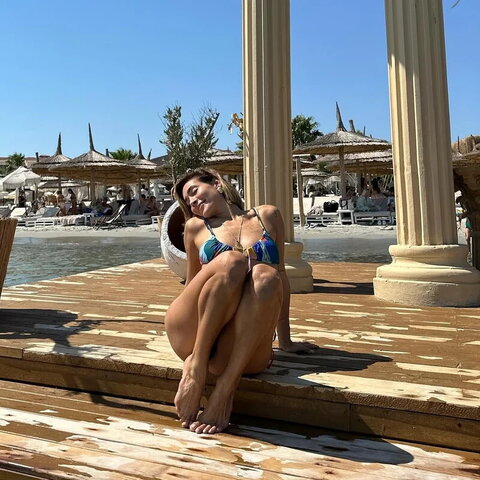 Berna Canbeldek nude photo 186
