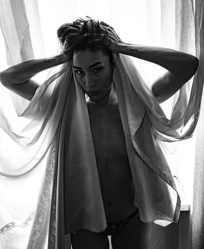 Berna Canbeldek nude photo 50
