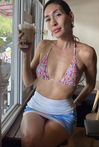 Berna Canbeldek nude photo 100