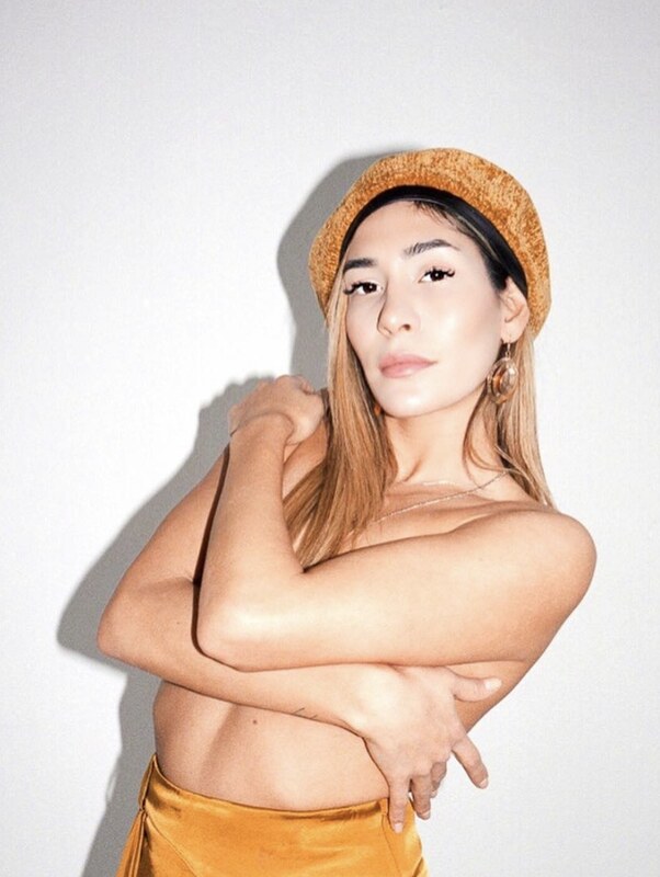 Berna Canbeldek nude photo 30