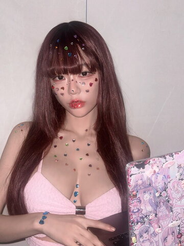 Berry Hot (5 photos)