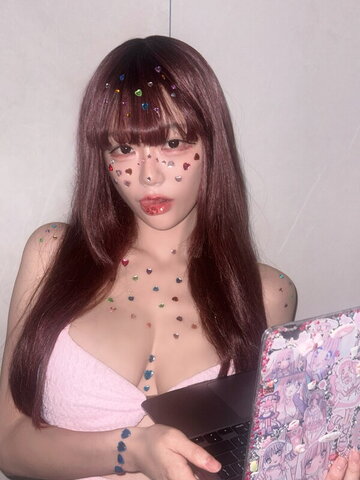 Berry nude photo 36