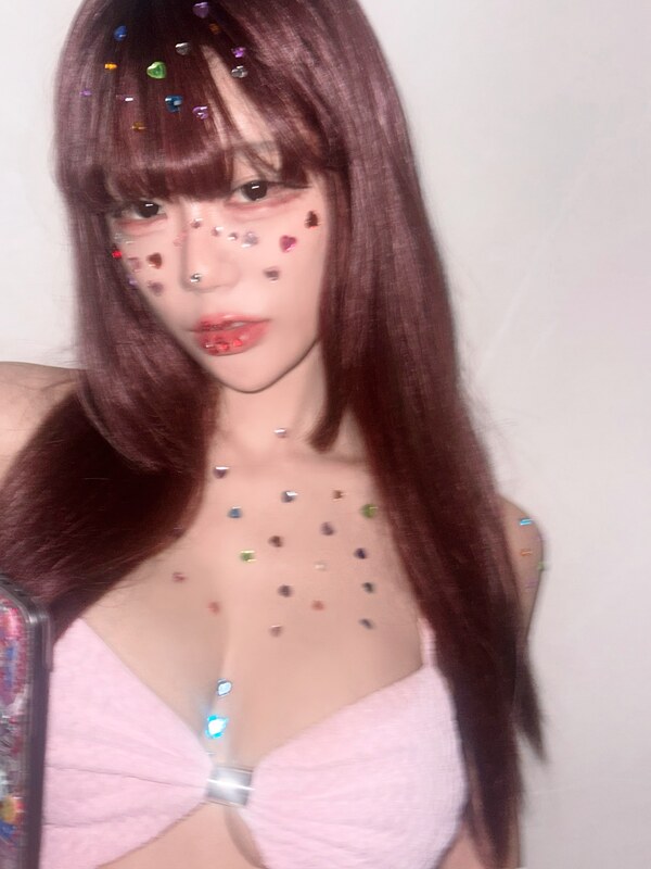 Berry nude photo 4