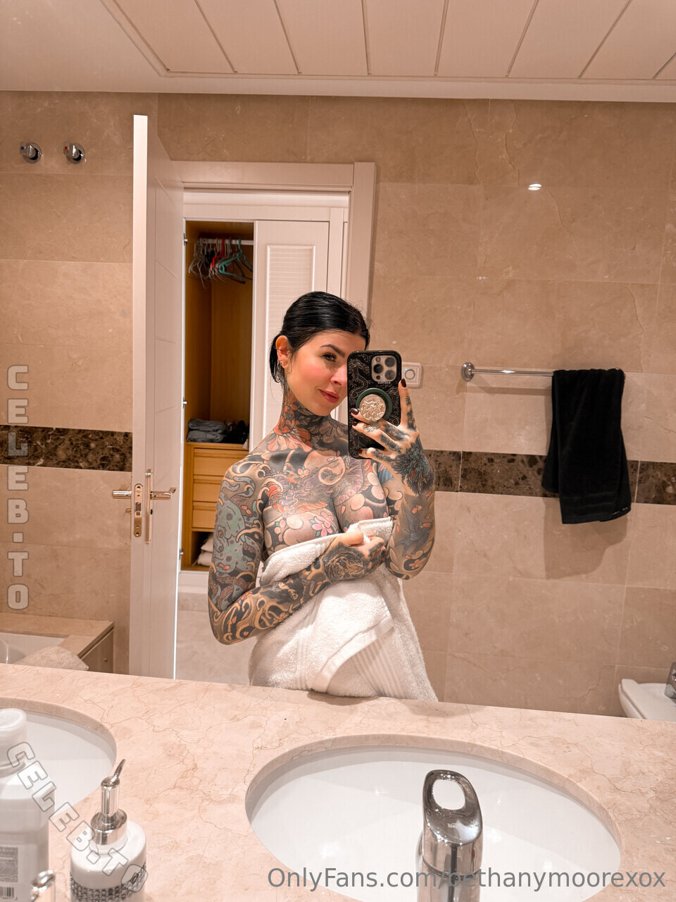 Bethany Moore nude photo 20